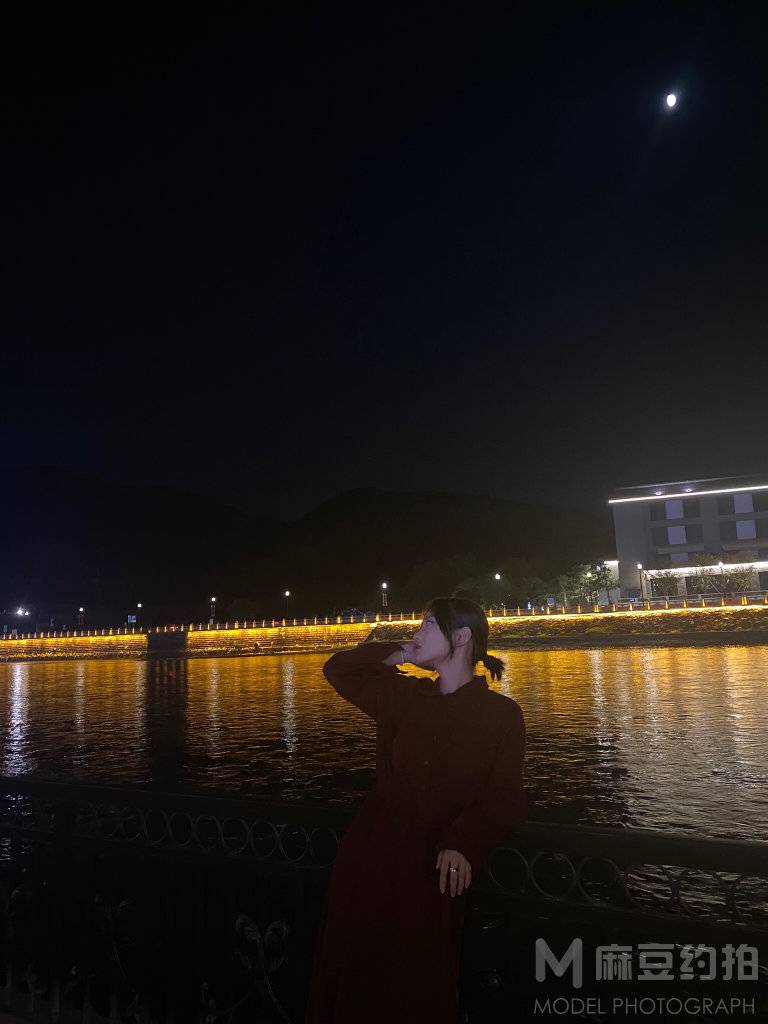 民国模特