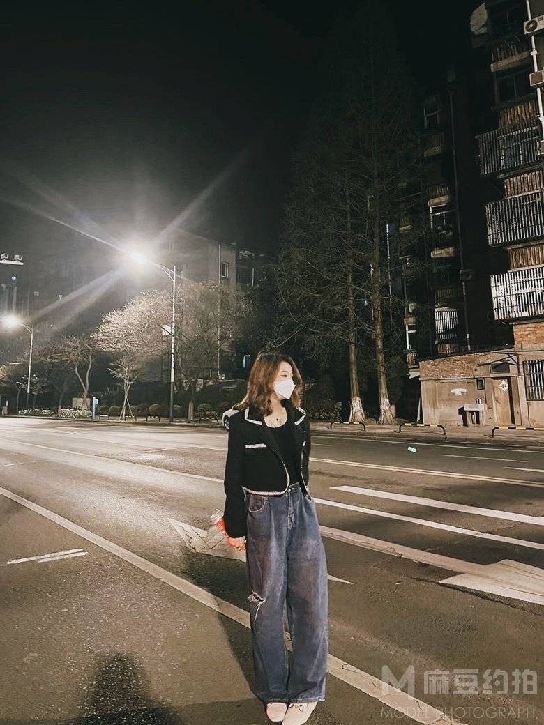 夜景模特