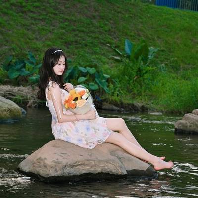 宝丽来模特