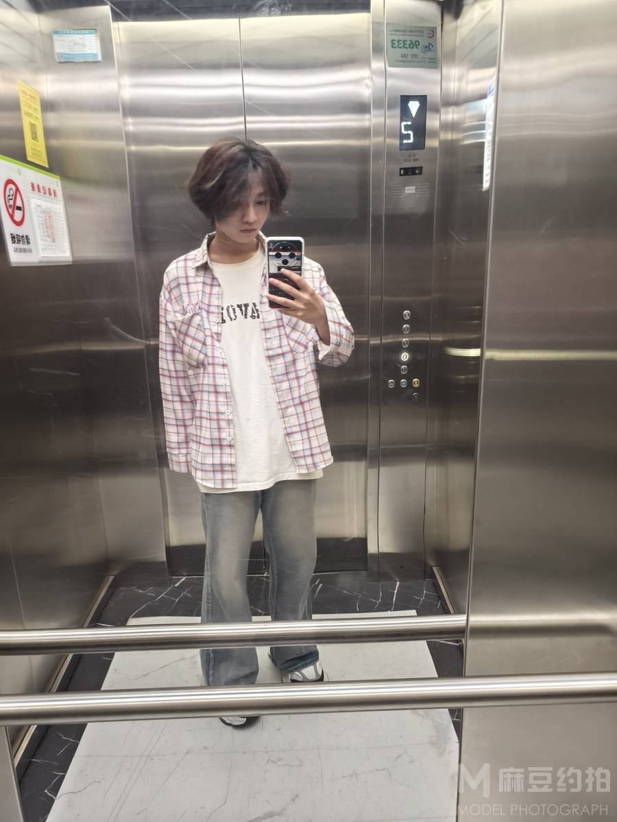 纪实模特