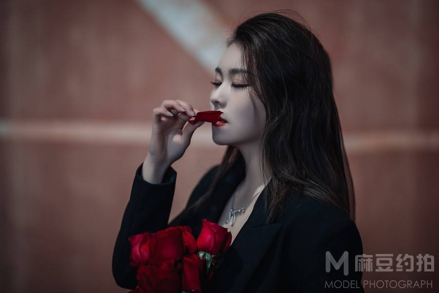 情绪模特