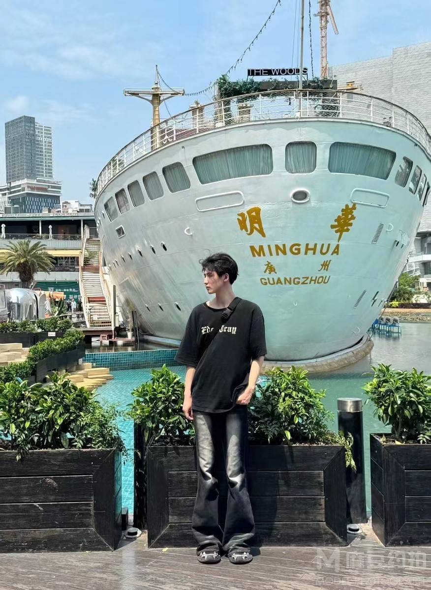 清新模特