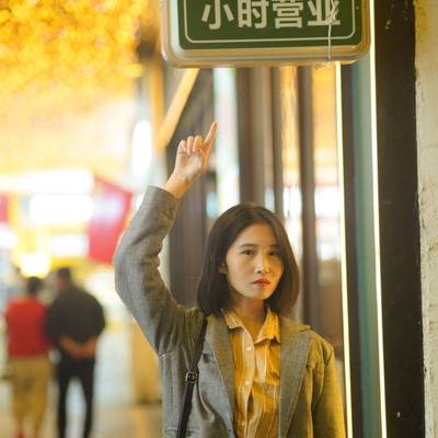 情绪模特