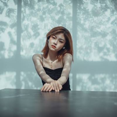 情绪模特