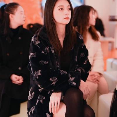 纪实模特