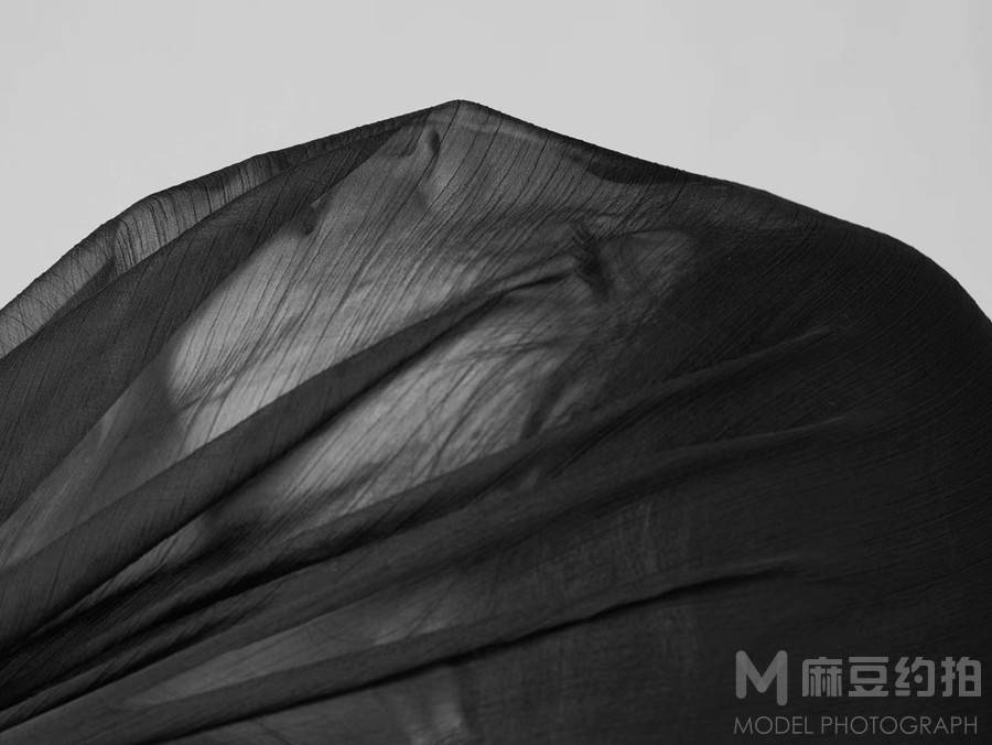 黑白模特