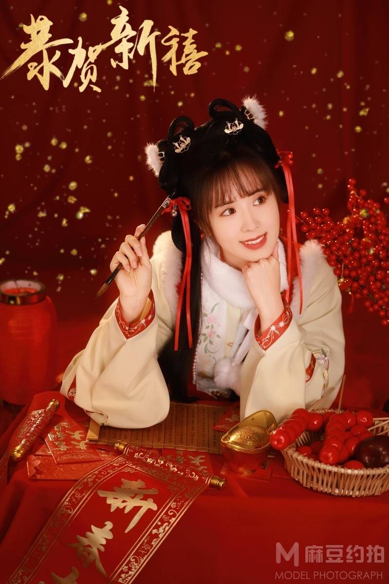 汉服模特