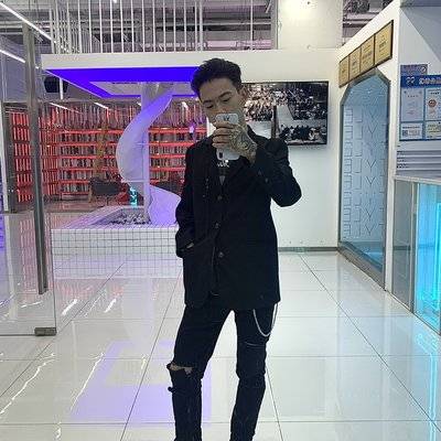 黑白模特