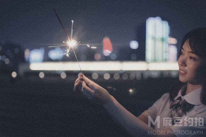 夜景模特