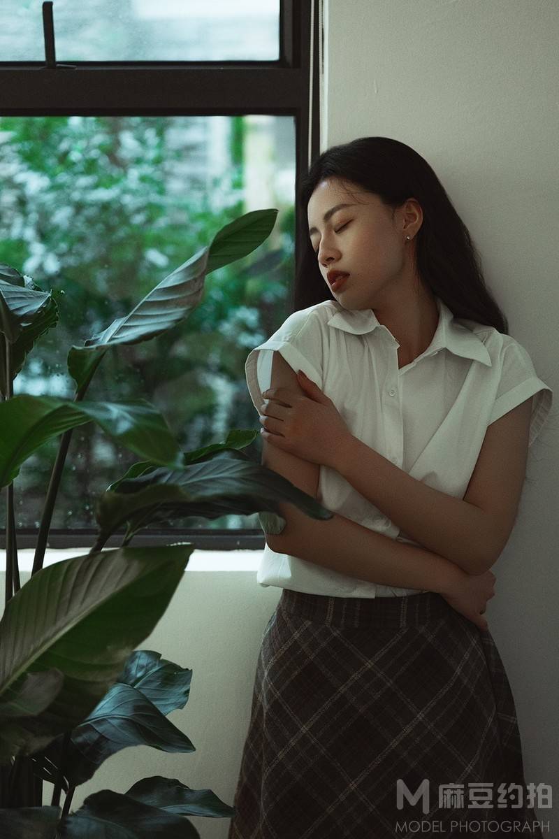 情绪模特