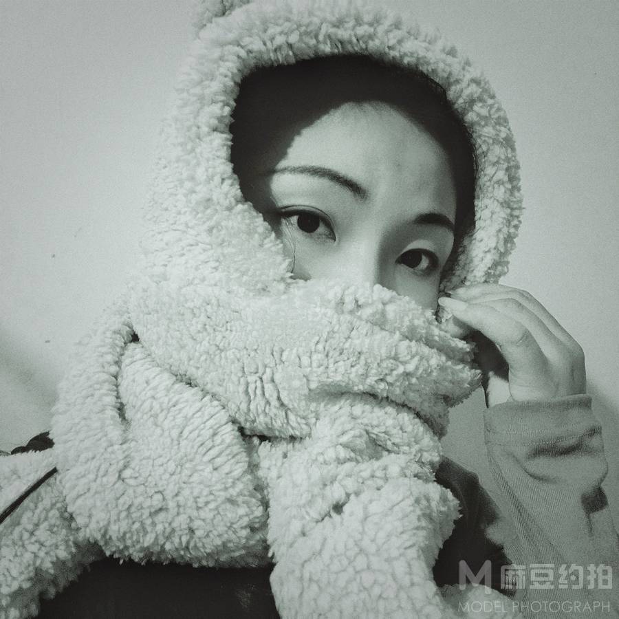 黑白模特