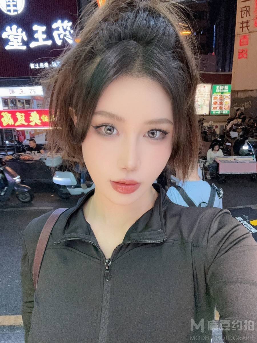 商务模特
