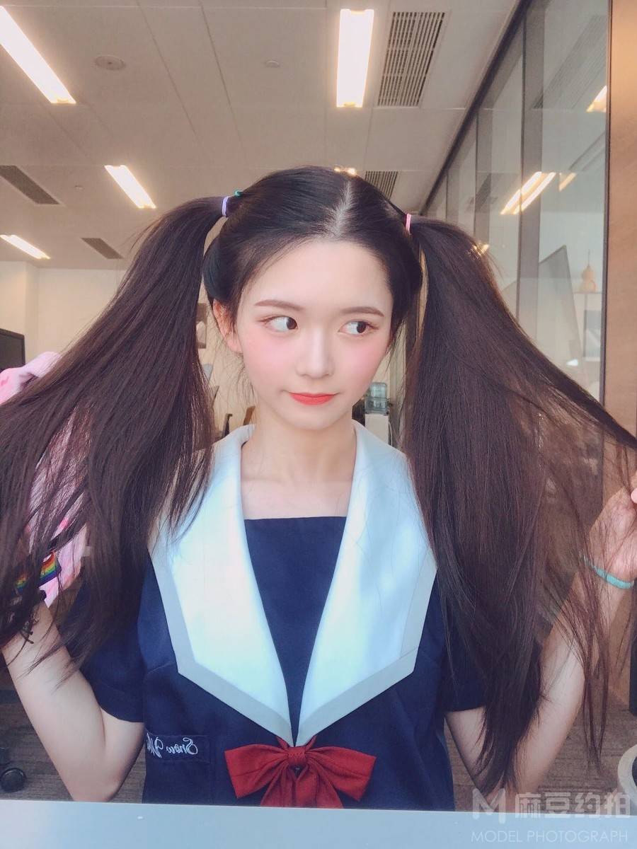 校园模特