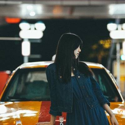 情绪模特