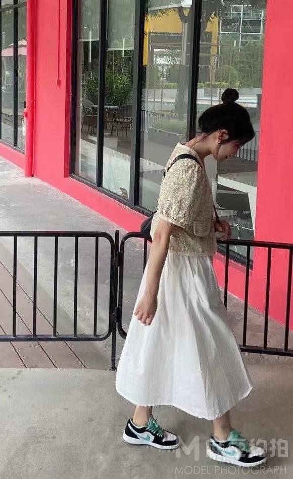 校园模特