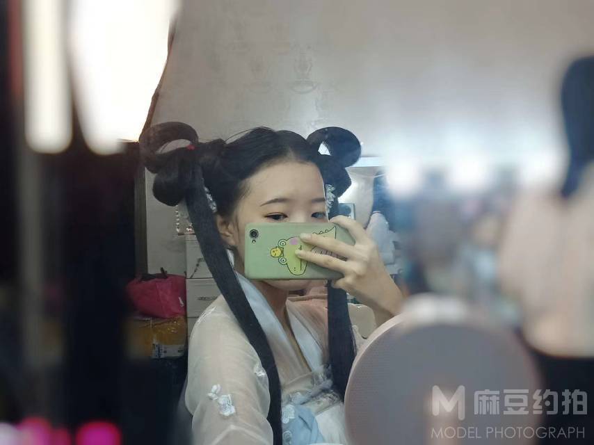 妆容模特