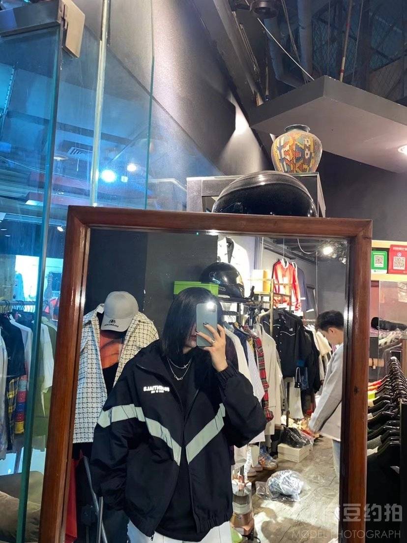 暗黑模特