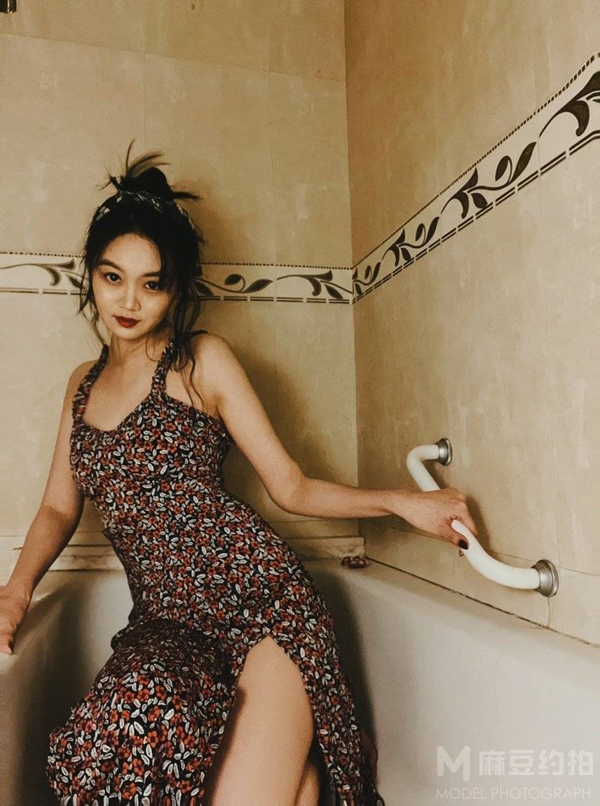 胶片模特