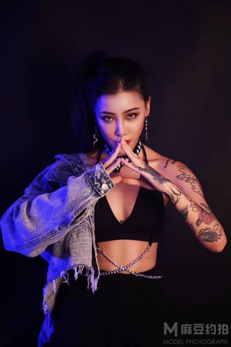 暗黑模特