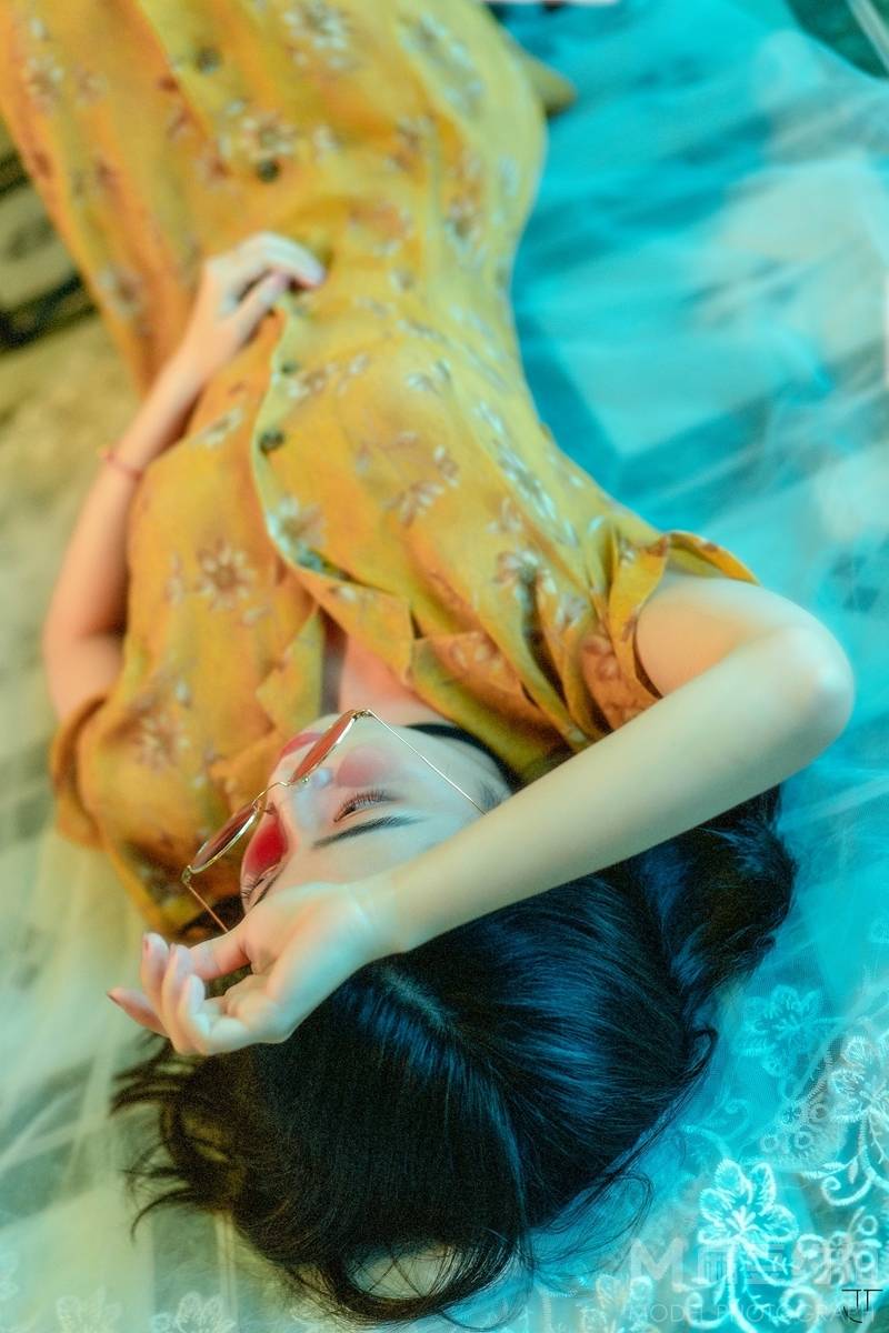 清新模特