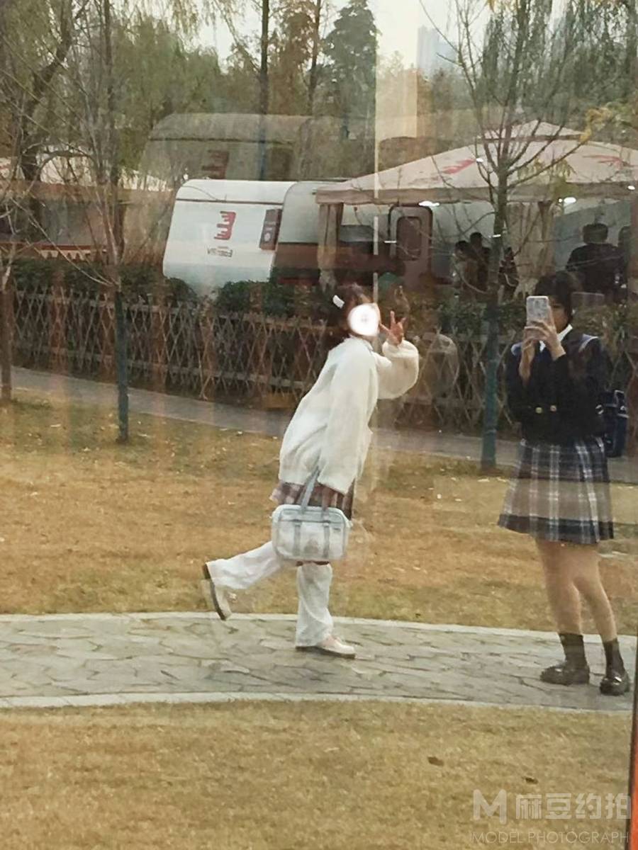 清新模特