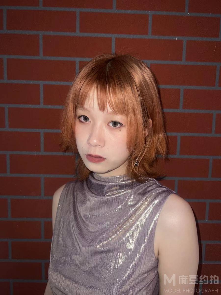 胶片模特