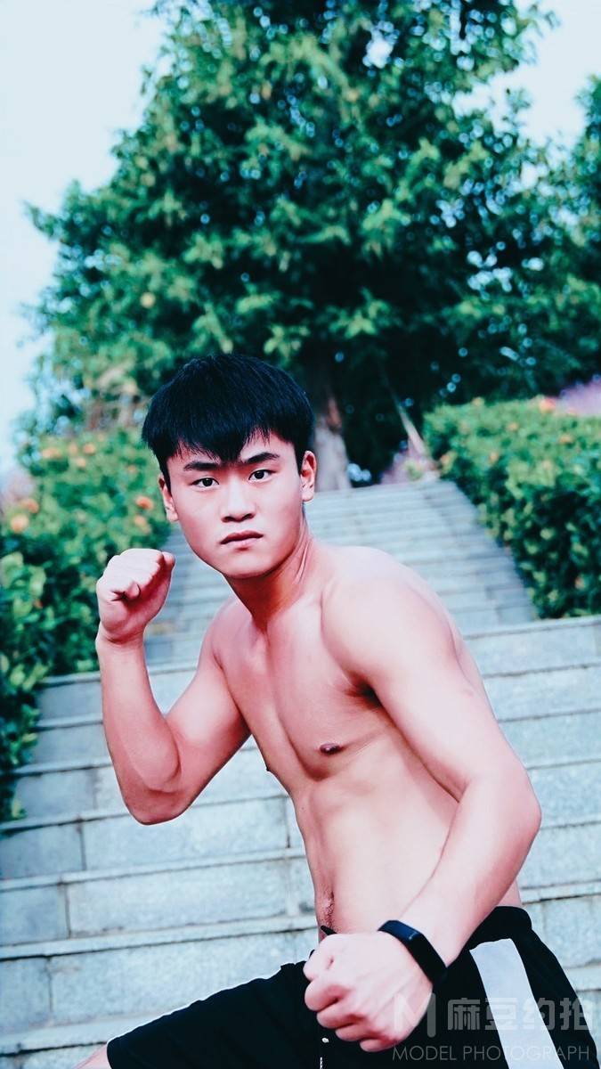胶片模特