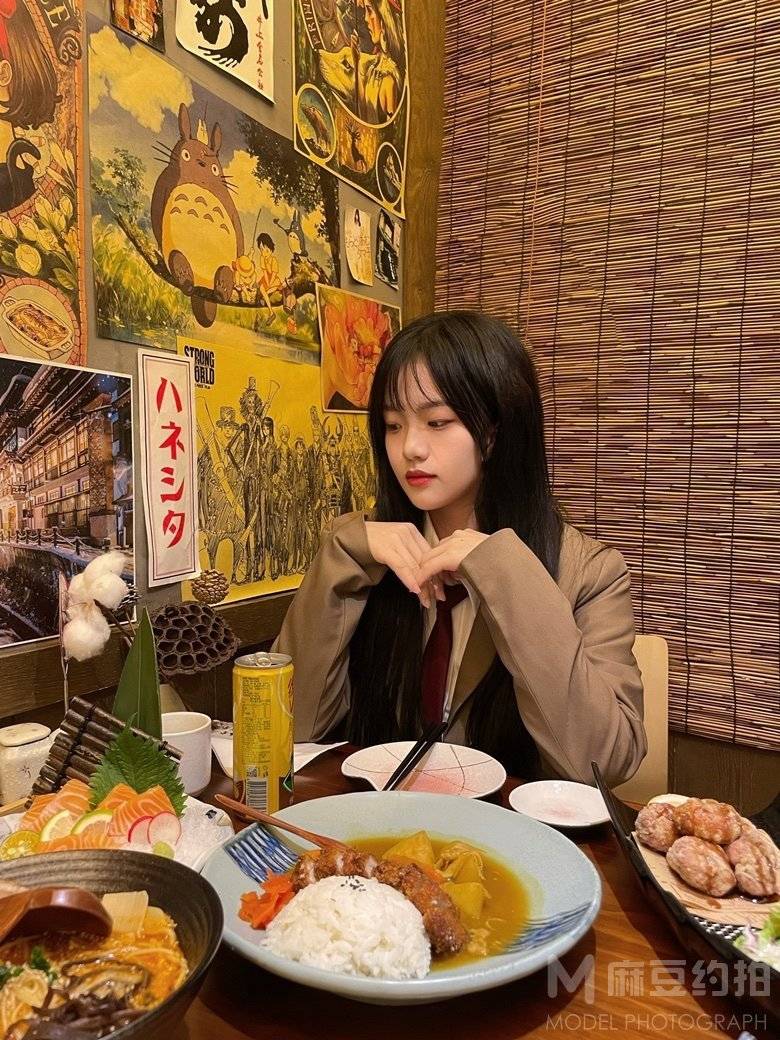 清新模特