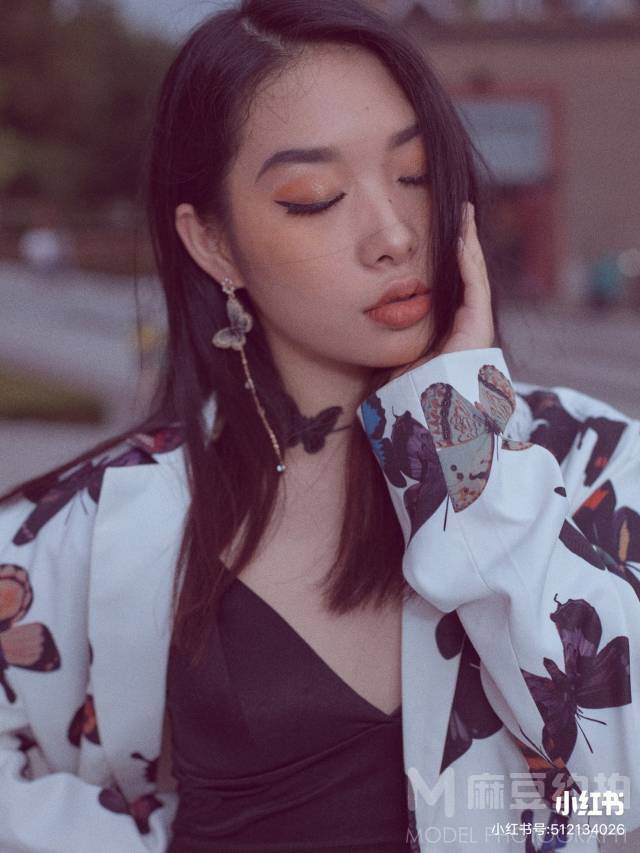 纪实模特