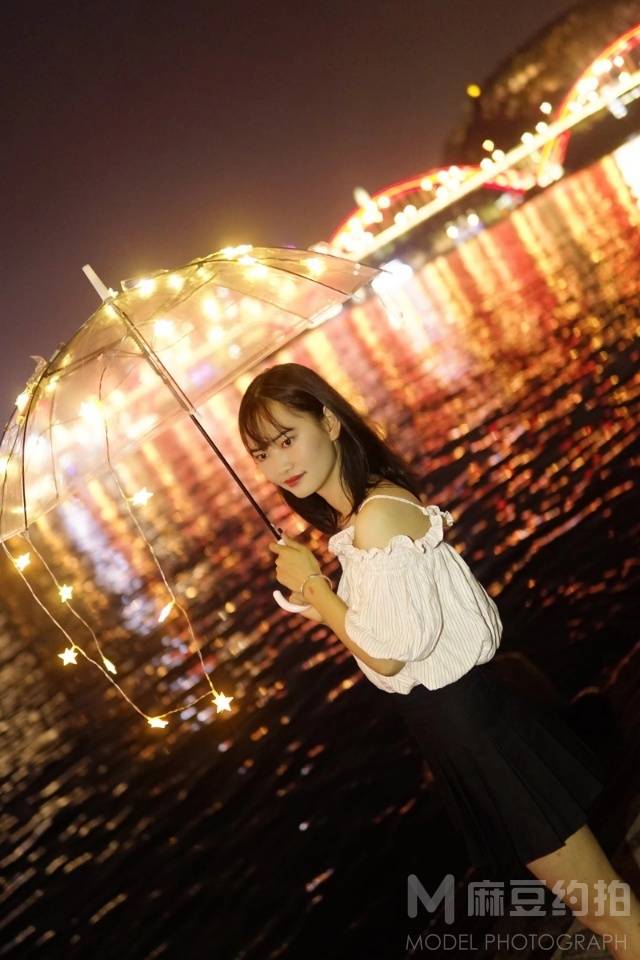 夜景模特