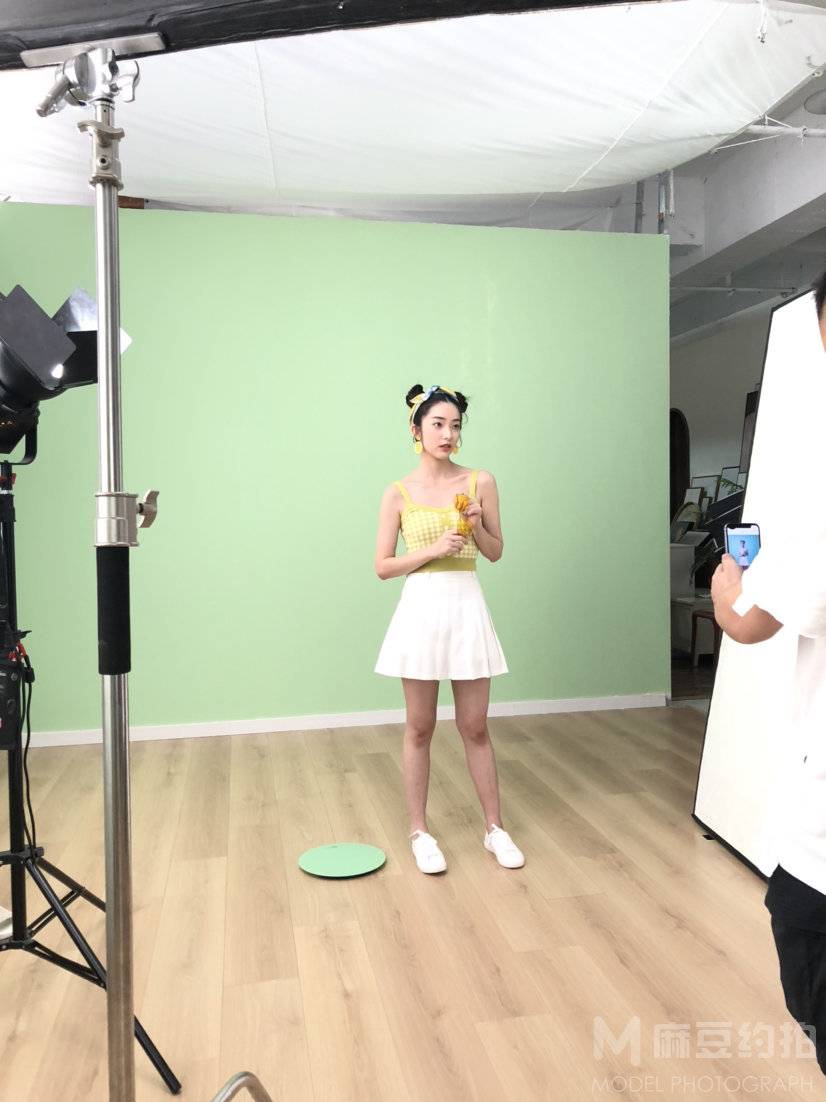 清新模特