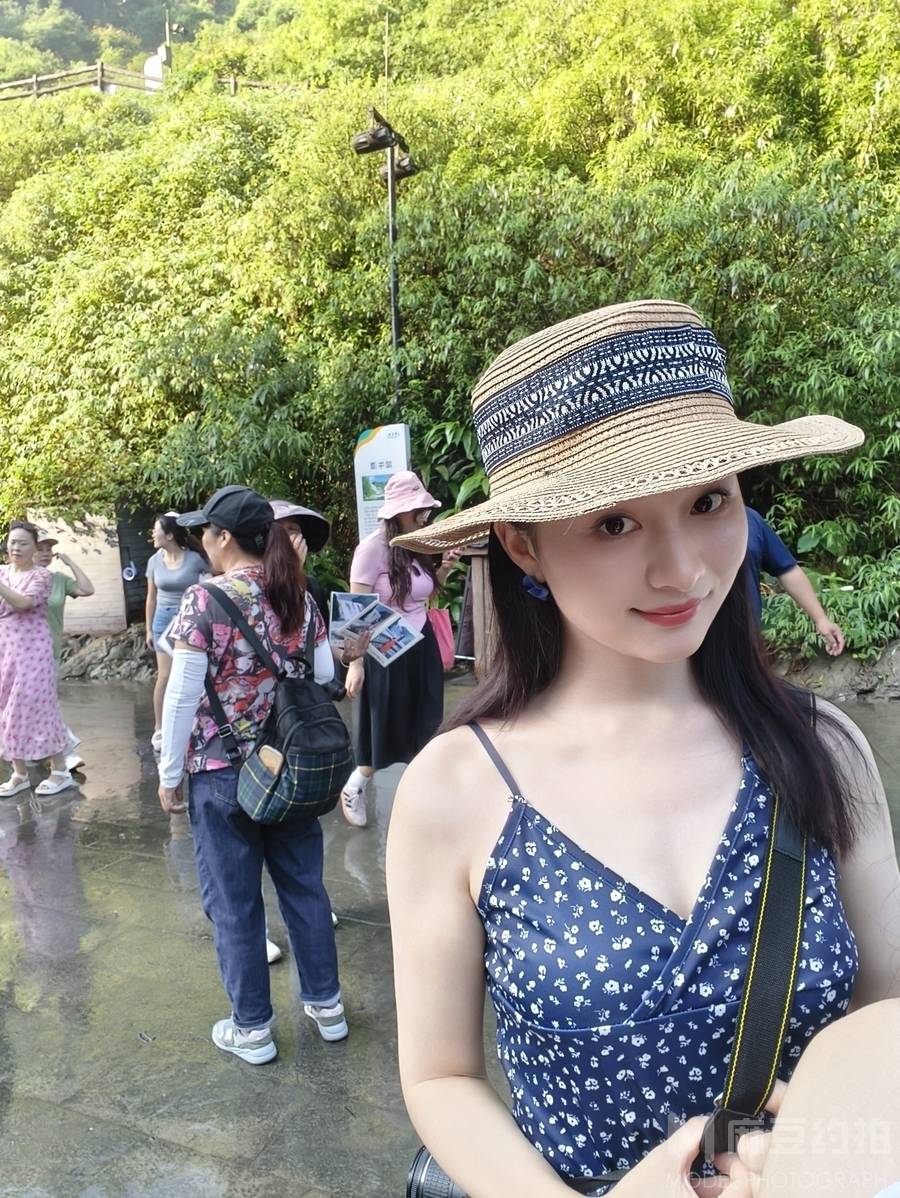 清新模特