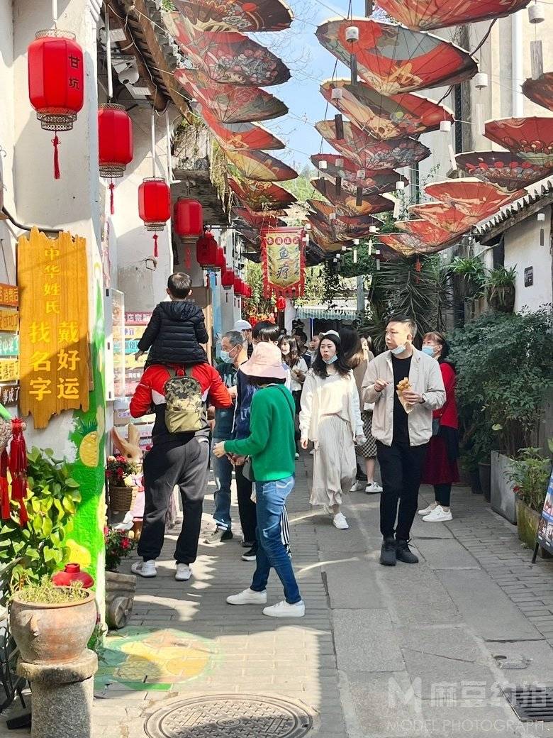 纪实模特