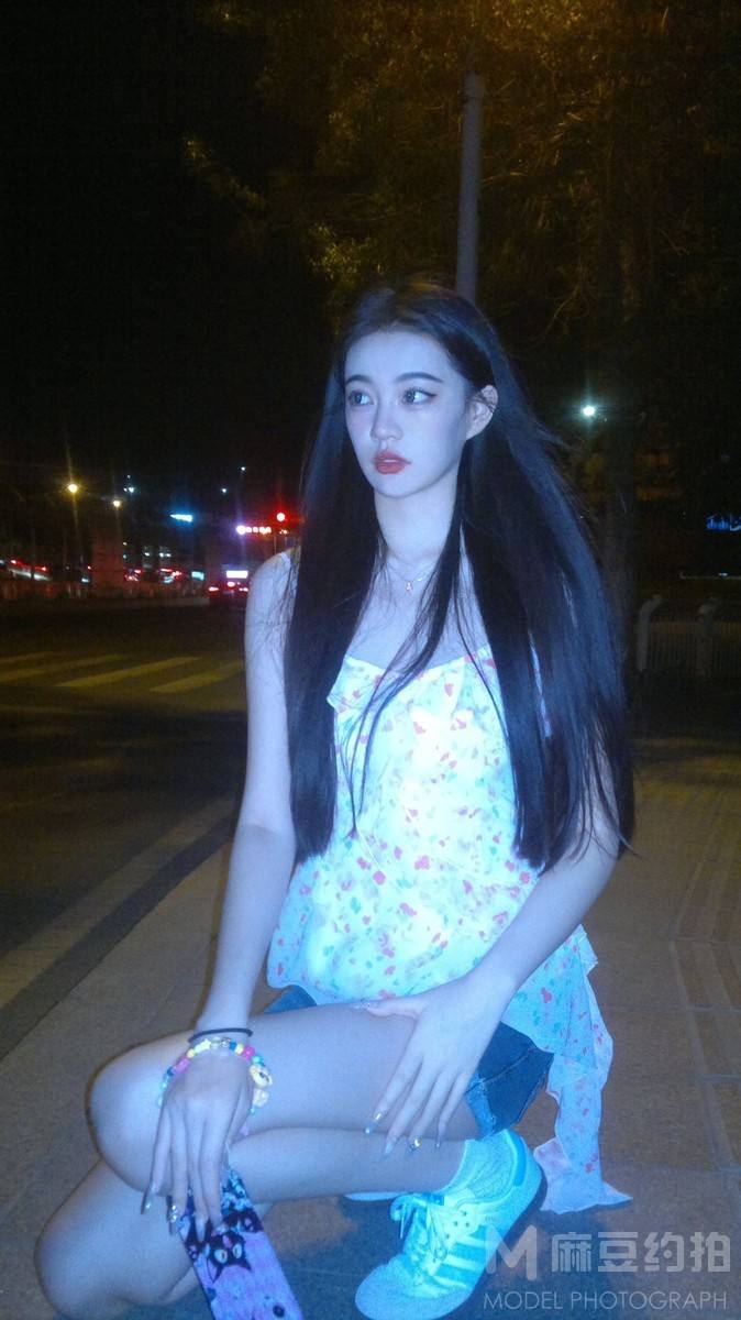 夜景模特
