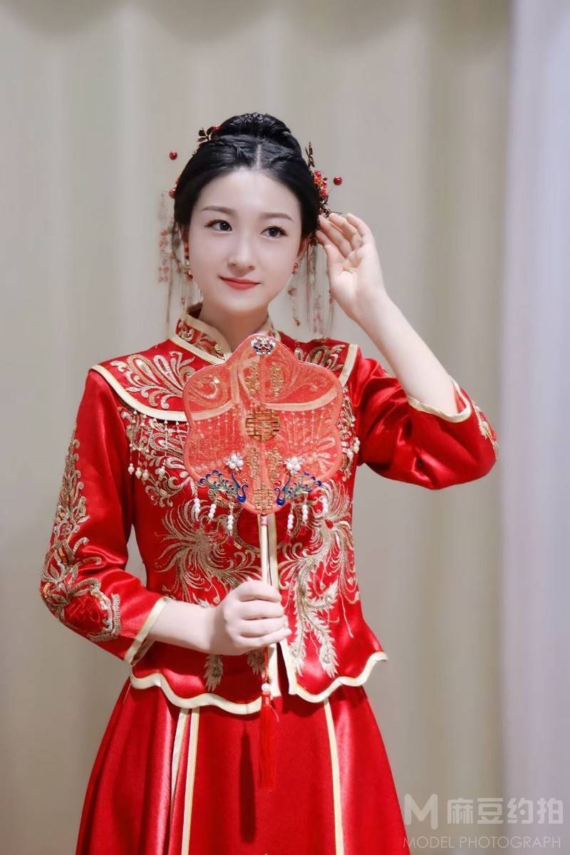 妆容模特