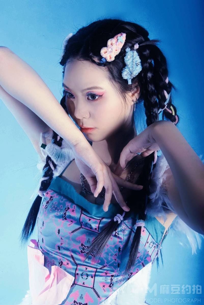 妆容模特