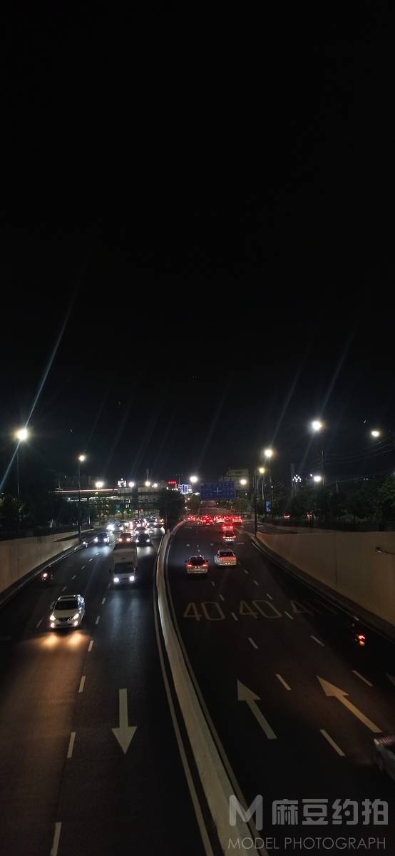 夜景模特
