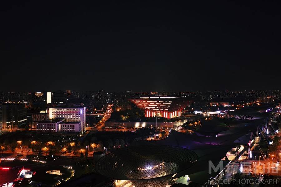 夜景模特
