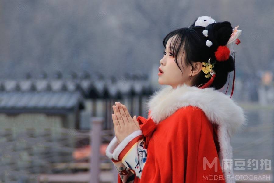 汉服模特