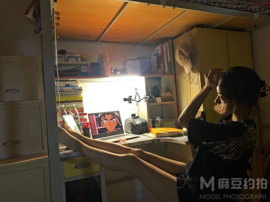 校园模特