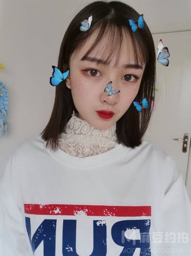 校园模特
