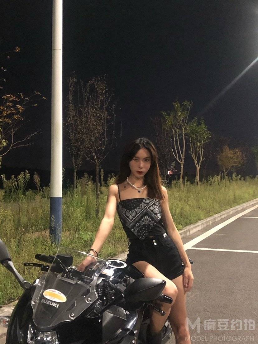 暗黑模特