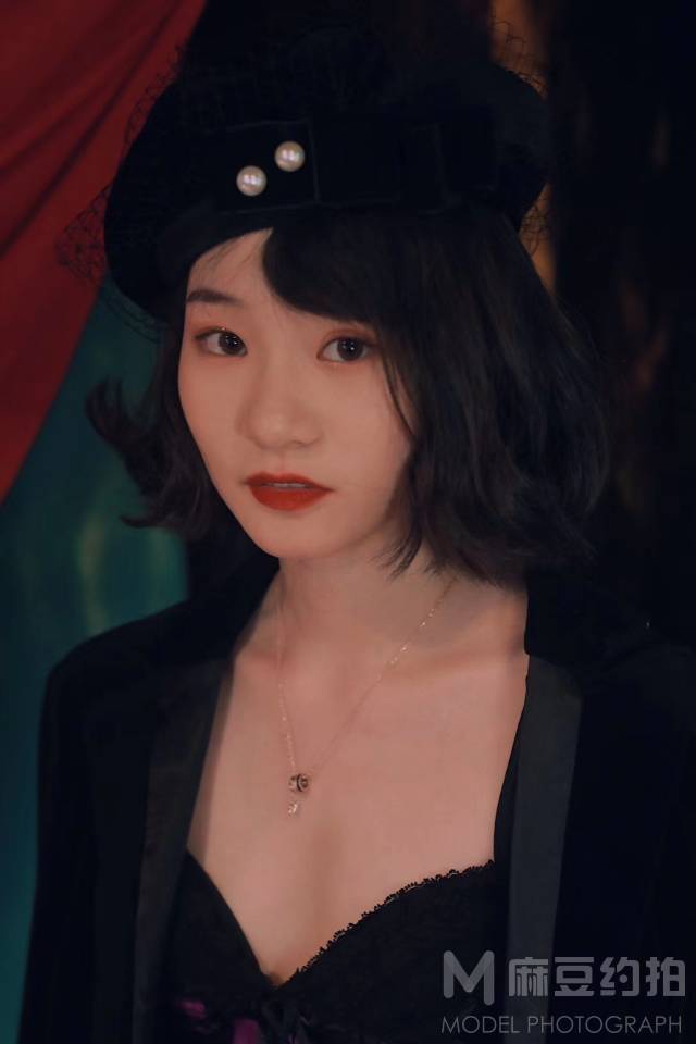 暗黑模特