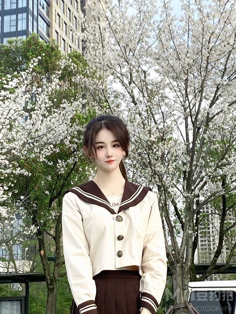 校园模特