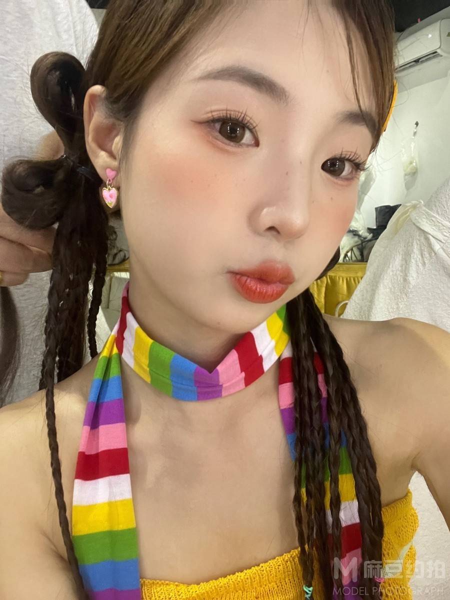 妆容模特