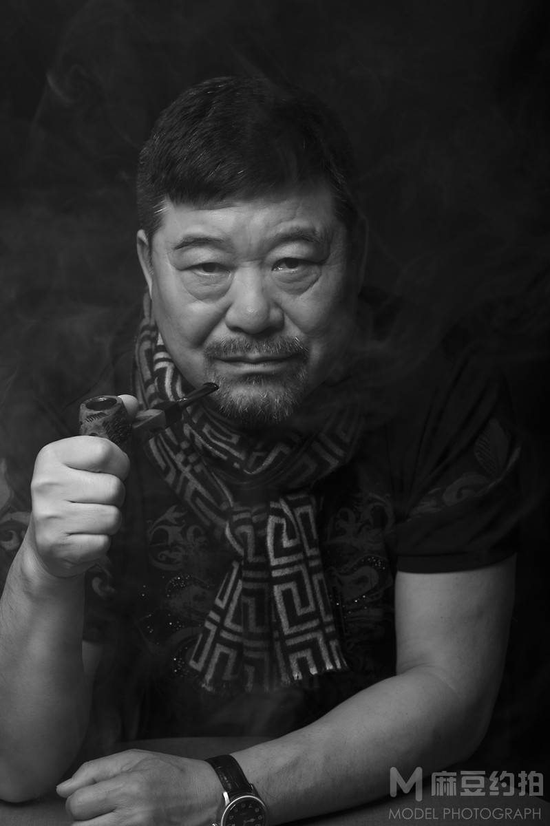 黑白模特