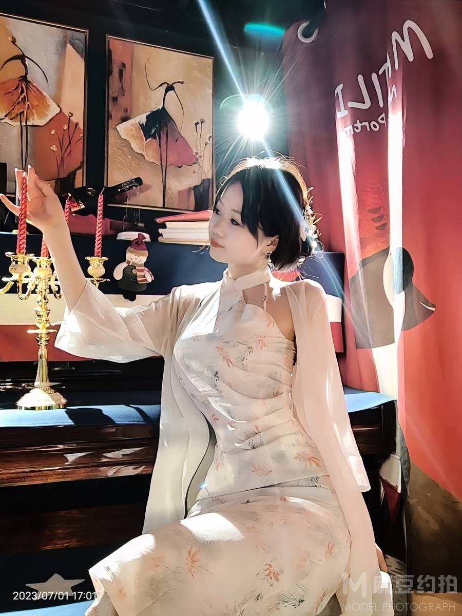 妆容模特