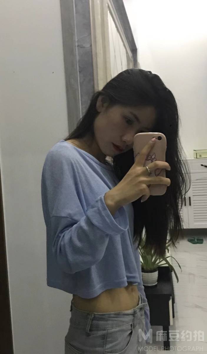 纪实模特