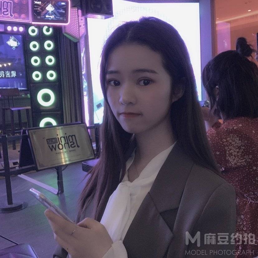 清新模特