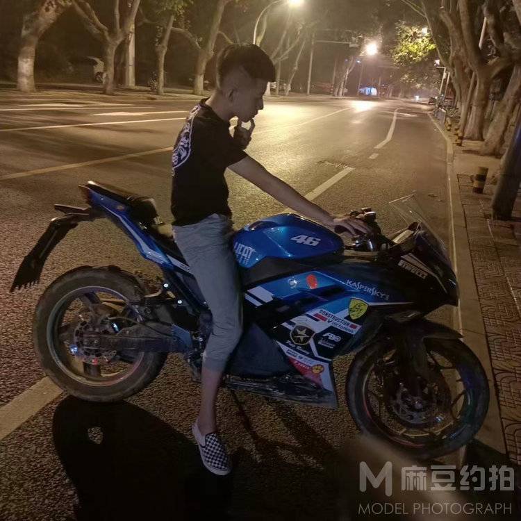 情侣模特